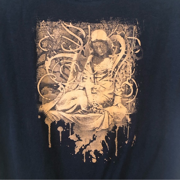 Small boxy tee shirt tshirt mausoleum Angel statue print - Picture 2 of 3